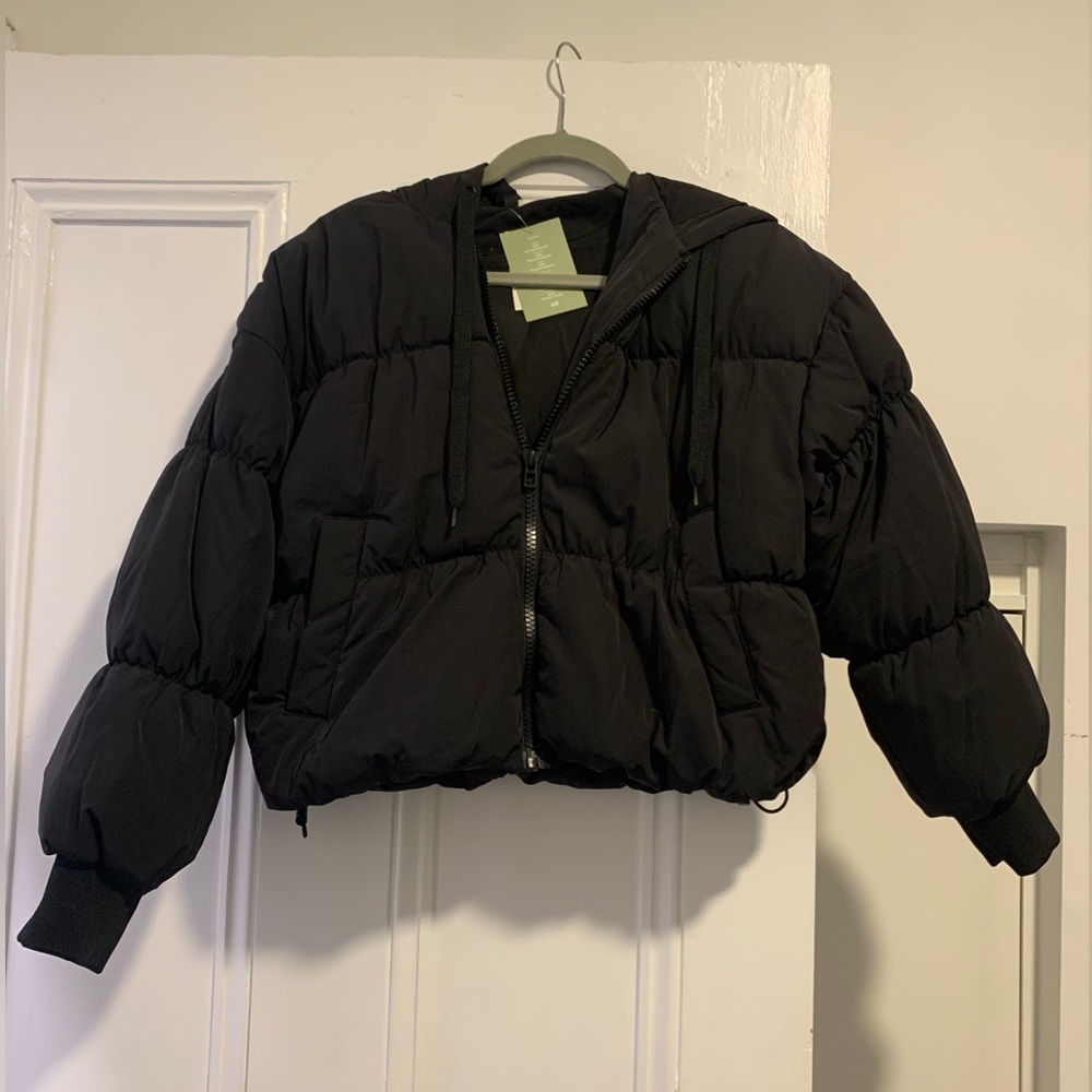 H&M Cropped Black Puffer Jacket